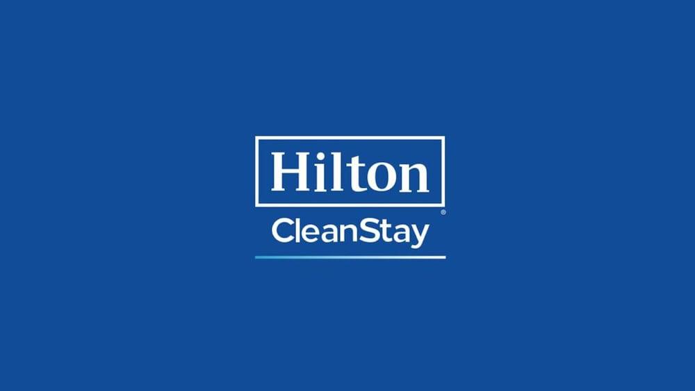 Hampton Inn Рокфорд Екстериор снимка
