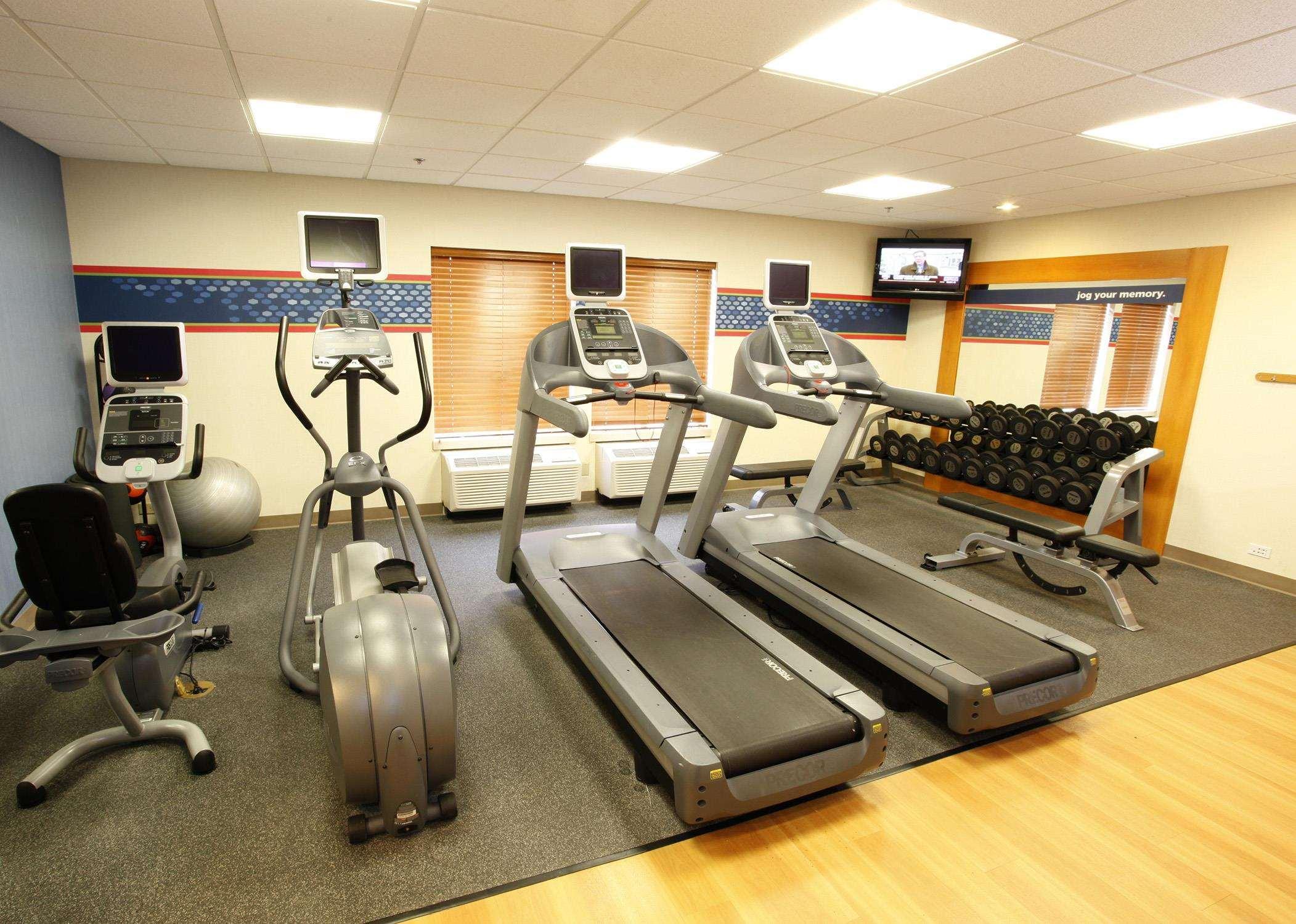 Hampton Inn Рокфорд Съоръжения снимка