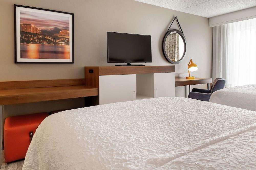 Hampton Inn Рокфорд Екстериор снимка