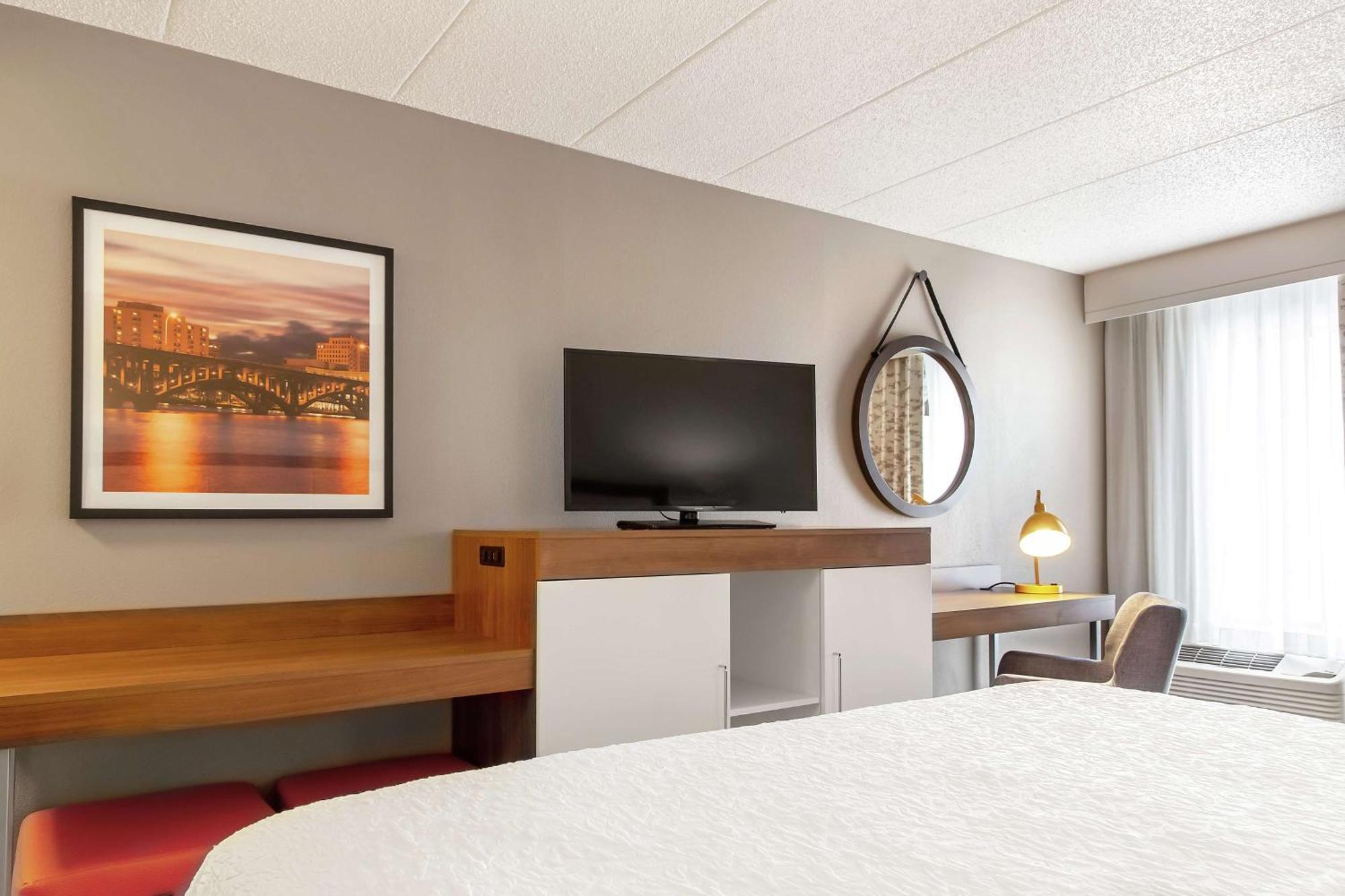 Hampton Inn Рокфорд Екстериор снимка